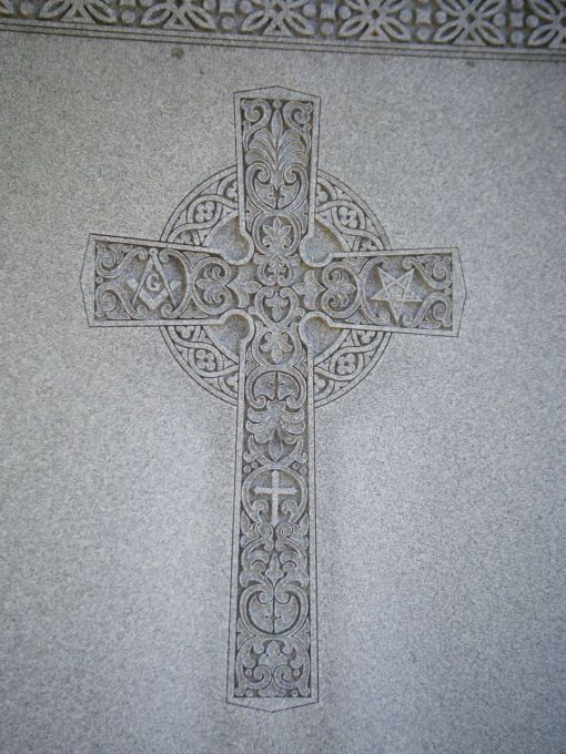 Close-up of celtic cross with Masonic symbols. Calloway monument, Pataskala Cemetery, Licking County, Ohio. Photo taken by Amy Crow, 26 December 2007. All rights reserved.